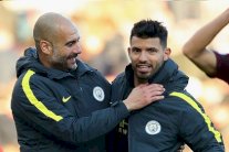 غوارديولا يلمح إلى إمكانية رحيل أغويرو في نهاية الموسم