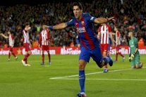 سواريز يحطم رقم إنريكي مع برشلونة .. ونيمار يتفوق على رونالدينيو