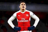 جماهير تشيلية تنظم مسيرة لمطالبة سانشيز بالرحيل عن أرسنال