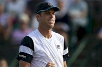 كويري يبدأ حملة الدفاع عن لقبه بنجاح في دورة ديلراي بيتش