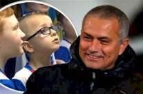 مورينيو ينفجر ضاحكاً اثر طلب 