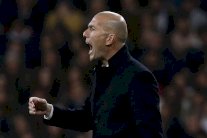 زيدان يحطم رقم مورينيو مع ريال مدريد ويهدد برشلونة