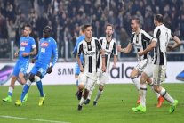 ديبالا وهيغواين يضعان يوفنتوس على مشارف نهائي كأس إيطاليا