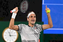 بداية قوية لفيدرر في سعيه للقب الثامن بدورة دبي