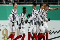 اينتراخت فرانكفورت أول المتأهلين إلى نصف نهائي كأس ألمانيا