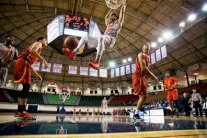 الهزيمة الثانية تواليا لووريرز في الـNBA