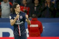 أرقام كافاني تهدد دفاعات برشلونة في موقعة كامب نو