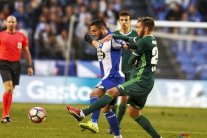 ديبورتيفو يفلت من الخسارة أمام ريال بيتيس