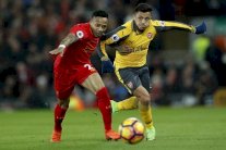 ليفربول ينتفض أمام آرسنال ومانشستر يونايتد يتعثر