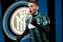 إنتر ميلان يخطف 