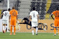 صدارة السد مهددة بعد تعادله مع ام صلال والجيش ينجو من فخ معيذر