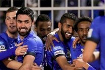 الهلال يسعى لتأكيد أحقيته بالصدارة أمام الفتح