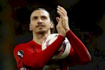 رونالدو لا يرغب في تعاقد ريال مدريد مع إبراهيموفيتش