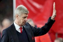 فينغر يبلغ لاعبيه بالرحيل عن أرسنال نهاية الموسم