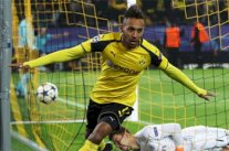 أوباميانغ يفك نحس لشبونة بثلاثية وإحاطة أخوية