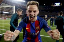 رسمياً : راكيتيتش يمدد عقده مع برشلونة حتى 2021