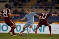 لاتسيو يستعيد المركز الرابع من انتر بفوز صعب على تورينو