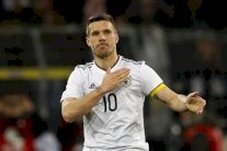 بودولسكي ينهي مسيرته الدولية بصاروخ يمنح ألمانيا الفوز على إنكلترا