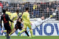 نيس يفشل في الصعود الى المركز الثاني مؤقتا في الدوري الفرنسي