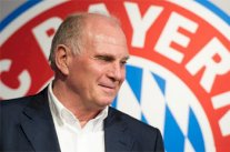 هونيس يعتبر ان بايرن ميونيخ ضمن لقب الدوري الألماني