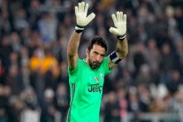 بوفون رفض الانتقال إلى برشلونة من أجل يوفنتوس