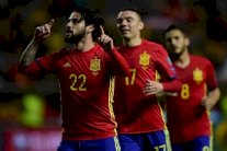 فوز إسبانيا وإيطاليا يبقي الوضع على حاله