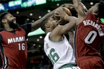 سلتيكس يلحق بكليفلاند وهيوستن يتابع تألقه