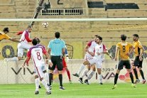 الكويت يوسع الفارق في صدارة الدوري الكويتي