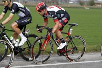 فريق الإمارات يخوض غمار سباق 