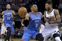 فينيكس يحرم وستبروك الانفراد بالرقم القياسي