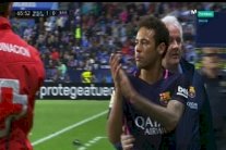 نيمار مهدد بالغياب عن الكلاسيكو بسبب هذه اللقطة