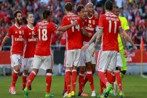 بنفيكا يبتعد 4 نقاط مؤقتا في صدارة الدوري البرتغالي