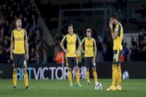 كريستال بالاس يعقد الأمور على آرسنال باكتساحه بثلاثية