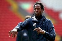 وفاة مدافع إنكلترا السابق ايهيوغو عن 44 عاما