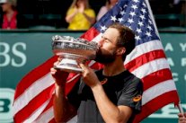 ستيف جونسون يحرز لقب دورة هيوستن