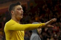 الدوري الانجليزي: أرسنال يفوز على ميدلسبره ويتمسك بأمل المراتب الأوروبية