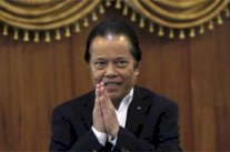 التايلاندي ماكودي يطالب 