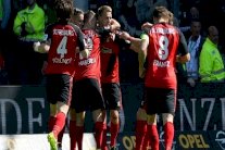 لايبزيغ يتعثر وفرايبورغ يتمسك بفرصته الأوروبية