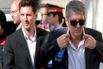 الكشف عن أسباب زيارة والد ميسي إلى برشلونة