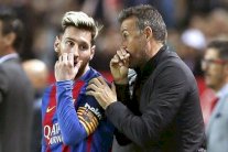 إنريكي: سأعتز بذكرياتي مع ميسي