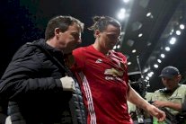 إبراهيموفيتش متحدياً الرباط الصليبي: أراكم قريبا