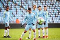 منع مانشستر سيتي من التعاقد مع لاعبي الأكاديميات لسنتين