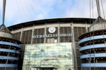 منع مانشستر سيتي من التعاقد مع لاعبين صغار السن لعامين