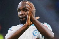 رسمياً : لاسانا ديارا ينتقل إلى صفوف الجزيرة الإماراتي