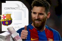 ميسي رفض عرضاً جديداً لتمديد عقده مع برشلونة