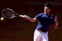 دويكوفيتش يبدأ مشواره بنجاح في دورة روما والوصيفة تودع مبكرا