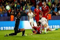 اختبار صعب لريال مدريد ضد إشبيلية وبرشلونة يتربص