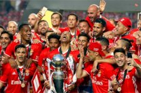 بنفيكا يحرز لقب الدوري البرتغالي للمرة السادسة والثلاثين