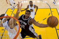 ووريرز يعود من بعيد ويحسم مباراته الاولى امام سبيرز