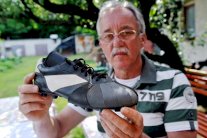 مجري كرس حياته لمقاضاة أديداس: أنا مخترع الـ 